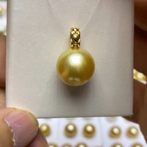 海水珍珠颈饰18K金镶嵌