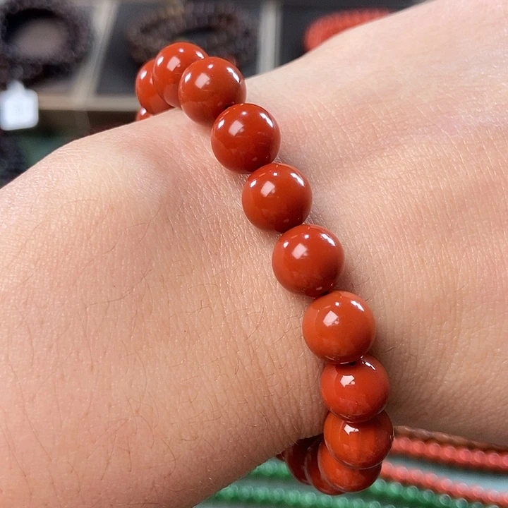 南红玛瑙手串未镶嵌