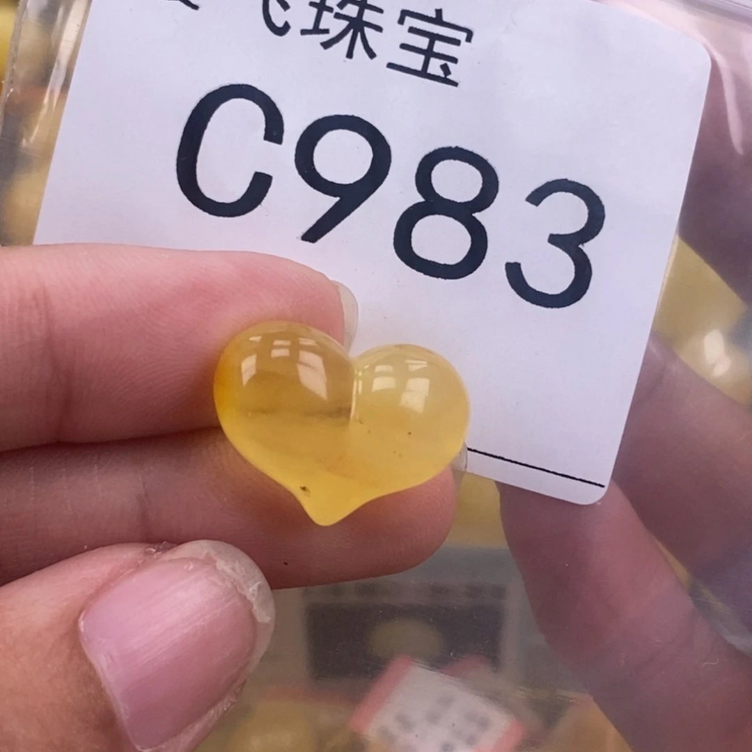 琥珀未镶嵌珠宝奇石19