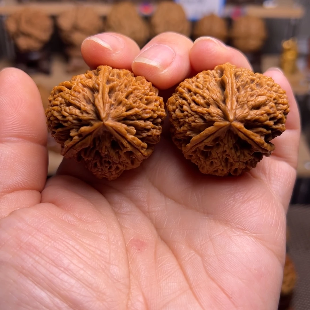 把件文玩核桃48w水龙纹三棱38尺