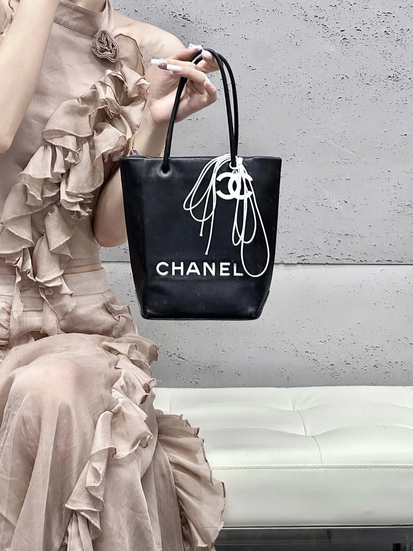 95新 Chanel/香奈儿  chanel 黑色小号手提包