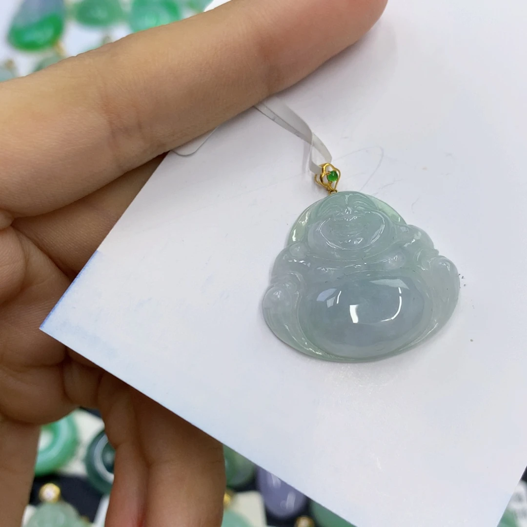 翡翠18K金镶嵌颈饰翡翠