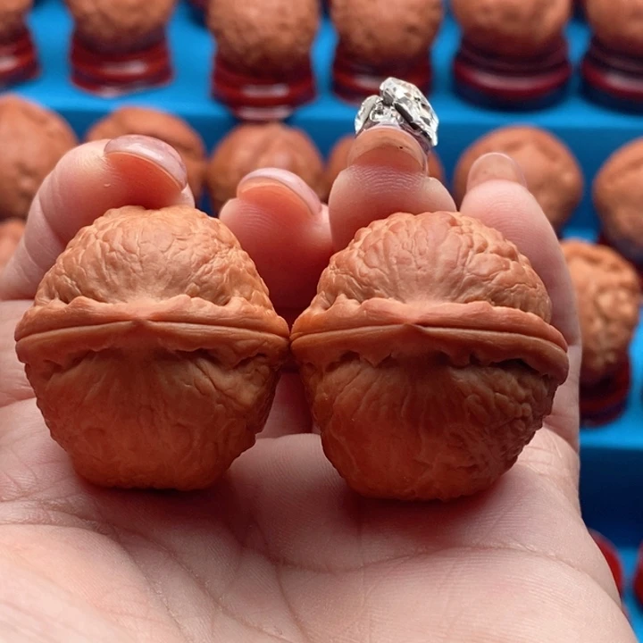 核桃精品文玩核桃手捻寿桃