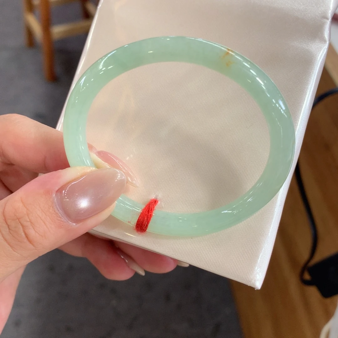 翡翠未镶嵌手镯天然Ａ货翡翠53贵妃