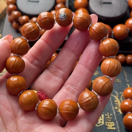 齐***肾吊坠橄榄核橄榄1.4