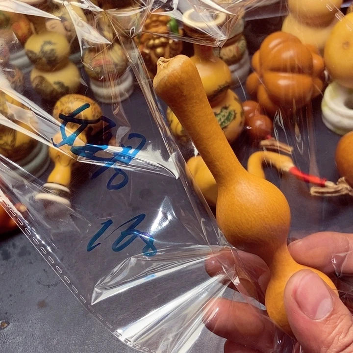 娅****有机玻璃精品品牌设计理念