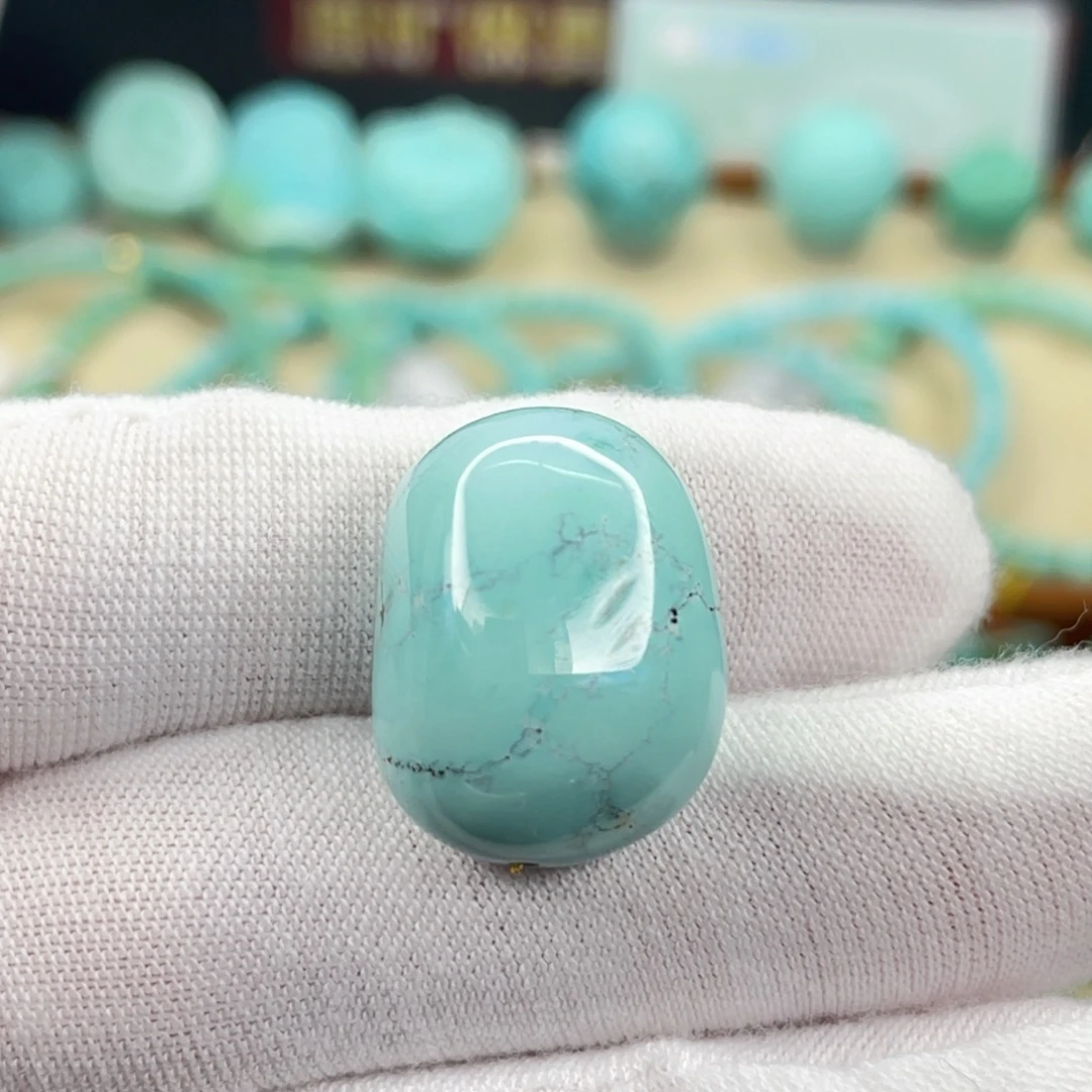 绿松石未镶嵌挂件