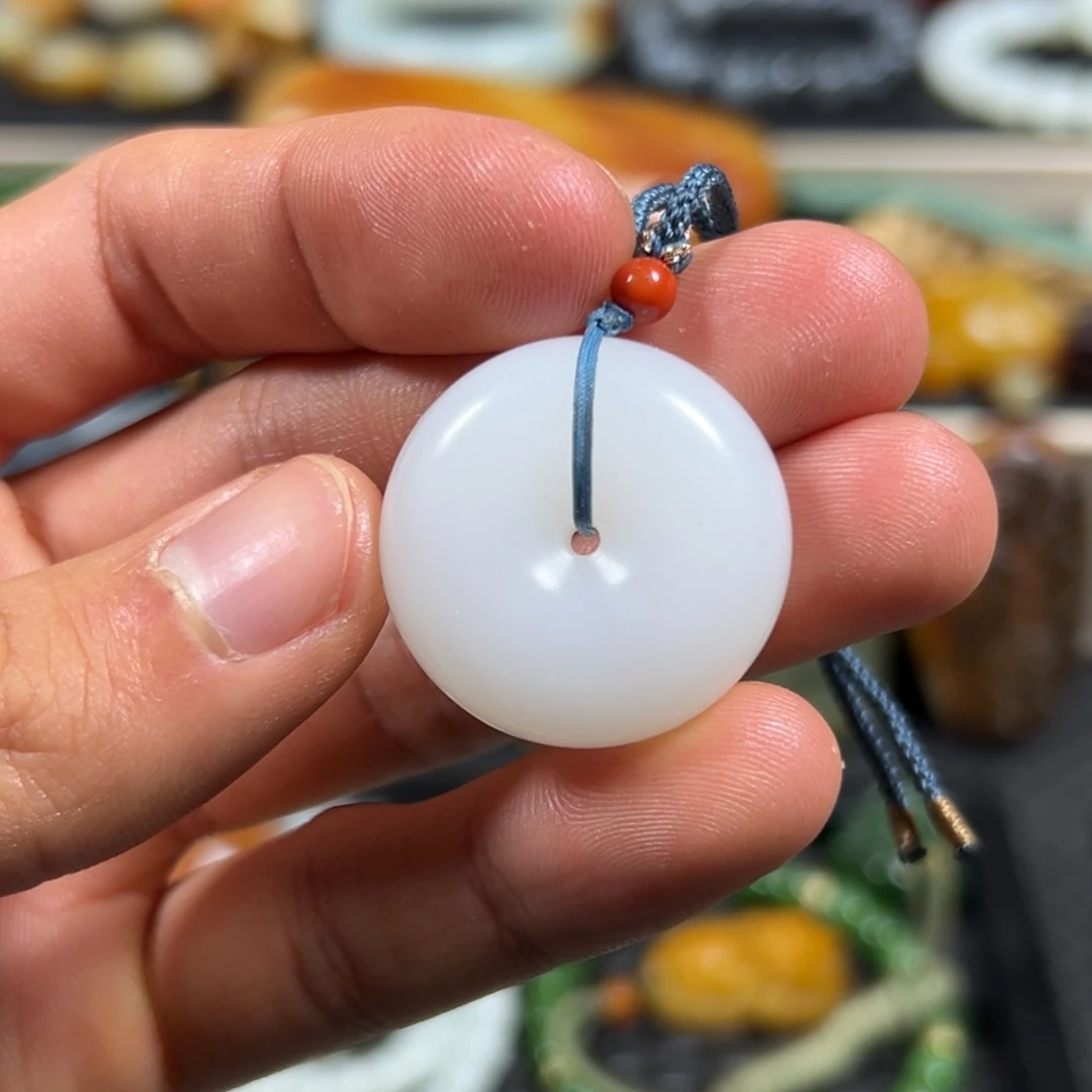和田玉未镶嵌吊坠(不含链)