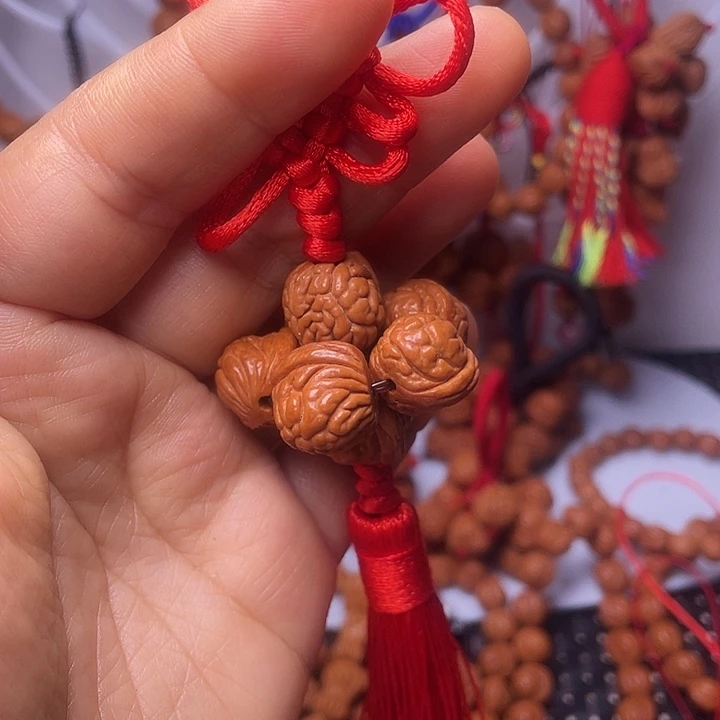 桃核吊坠龙纹桃枭