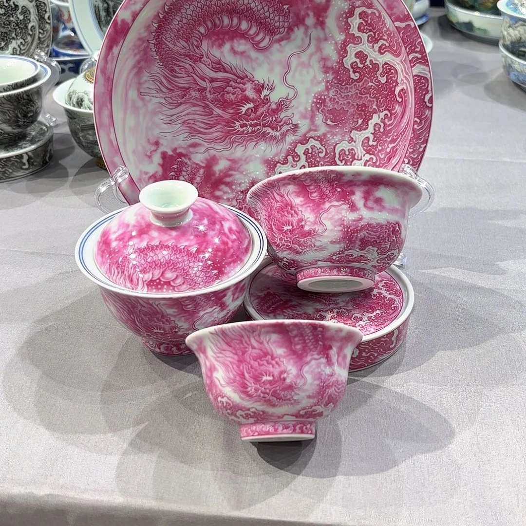 瓷片景德镇瓷器精品陈列