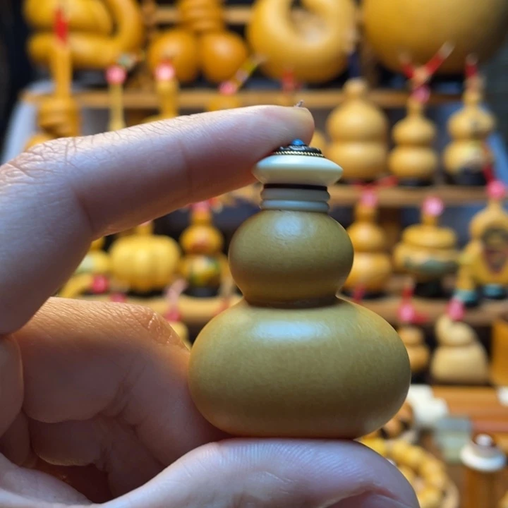 骆***?天然葫芦自然生长骆驼