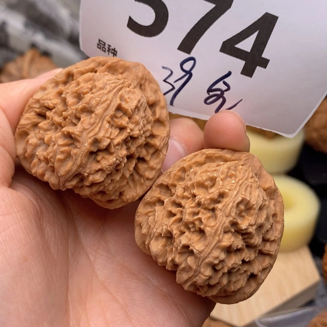 文玩核桃把件574号39全南疆