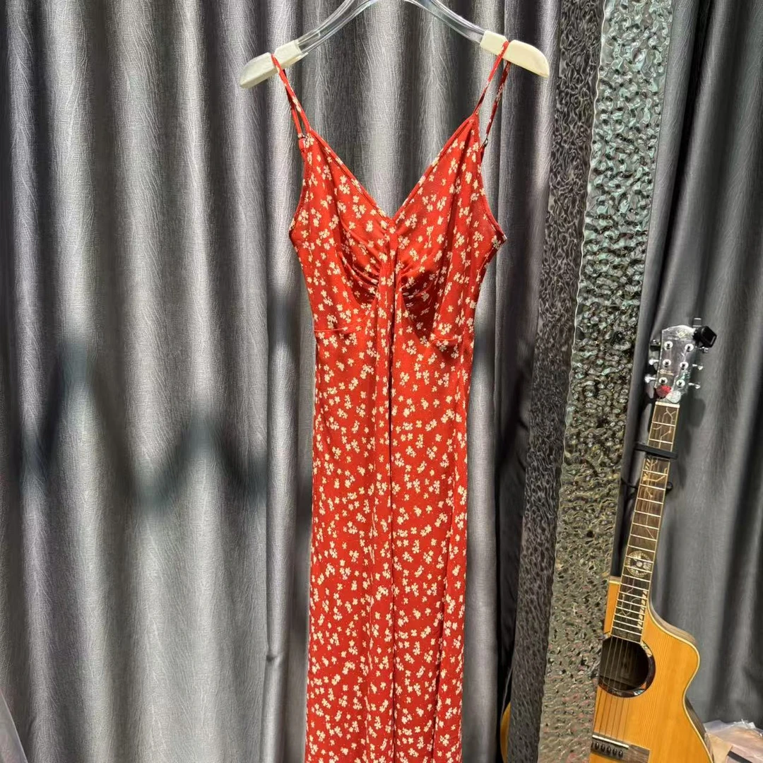 【熊二&精选】小雏菊 法式感浪漫设计师度假风显瘦包臀碎花连衣裙