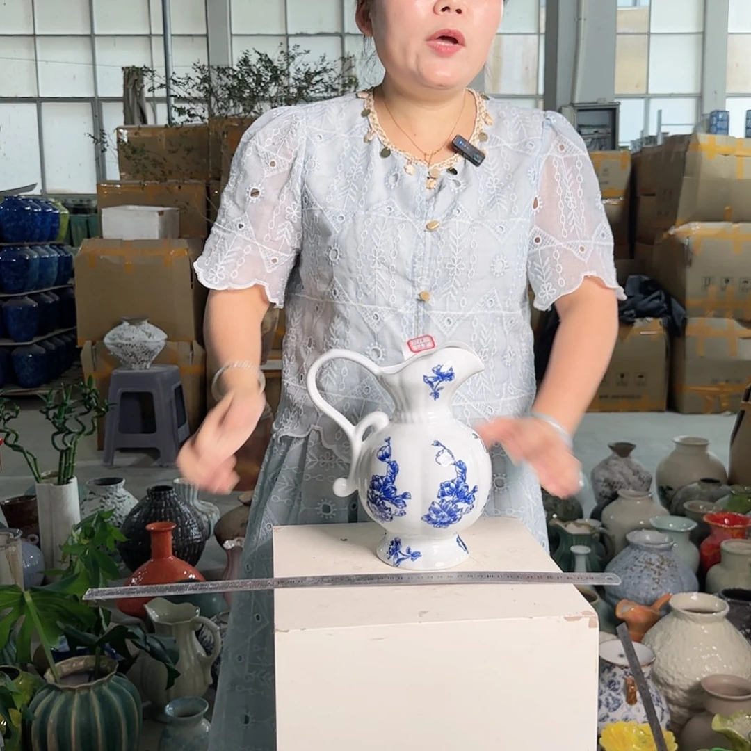 景德镇陶瓷艺术花瓶高24口径8公分