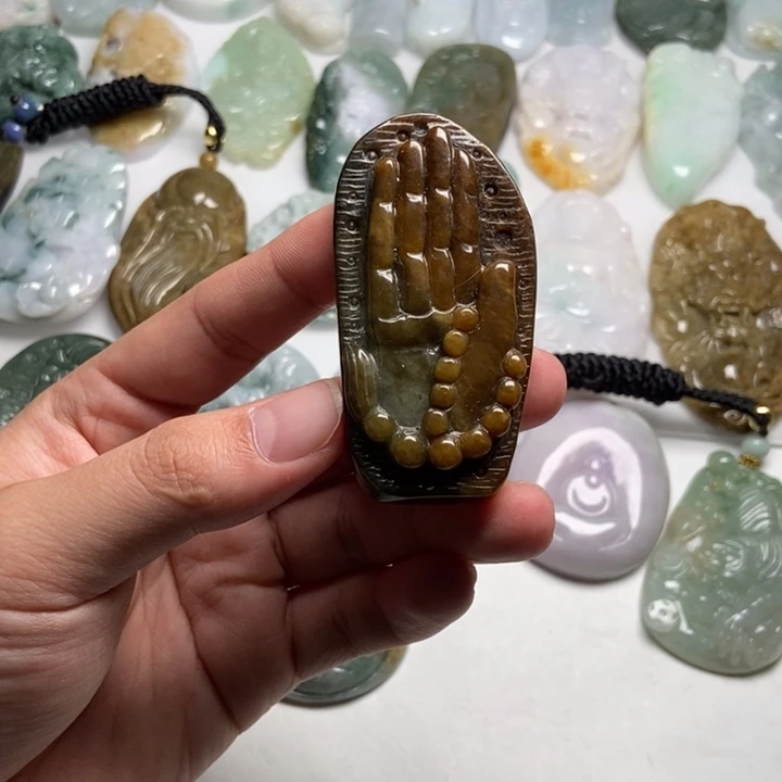 翡翠未镶嵌颈饰佛手46