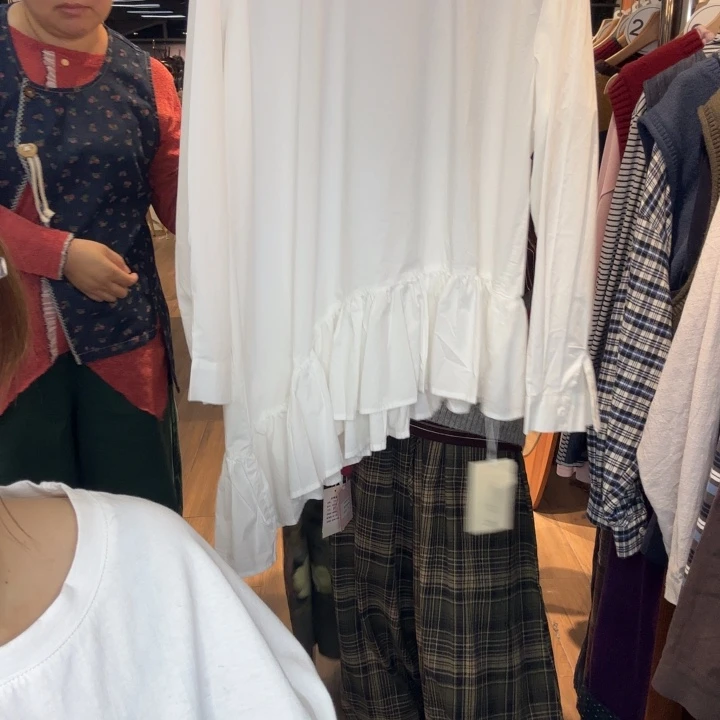 背心白色上衣不退不换