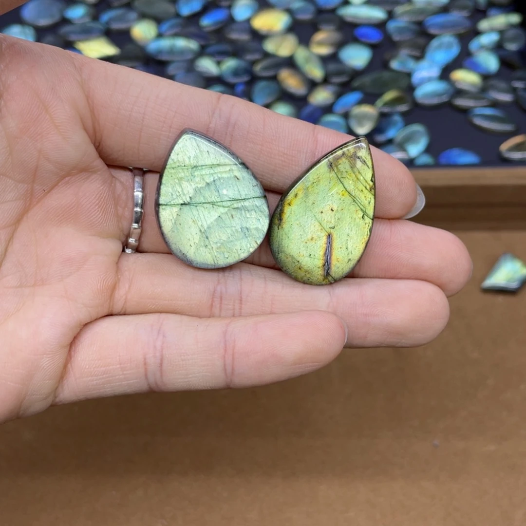 水晶不规则未镶嵌苏*