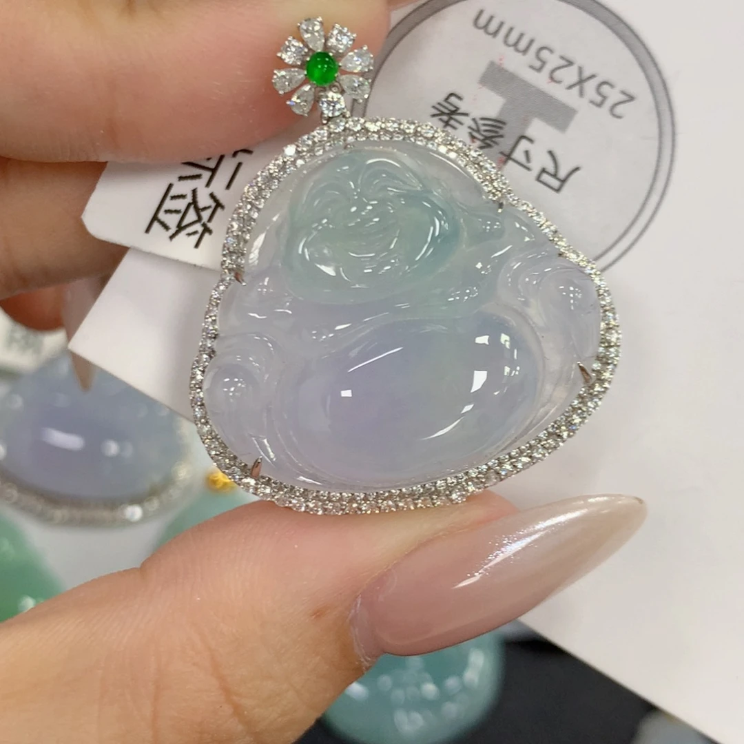 颈饰18K金镶嵌翡翠