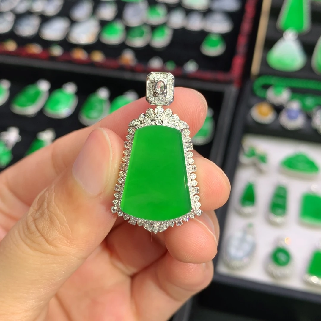 翡翠18K金镶嵌吊坠(不含链)