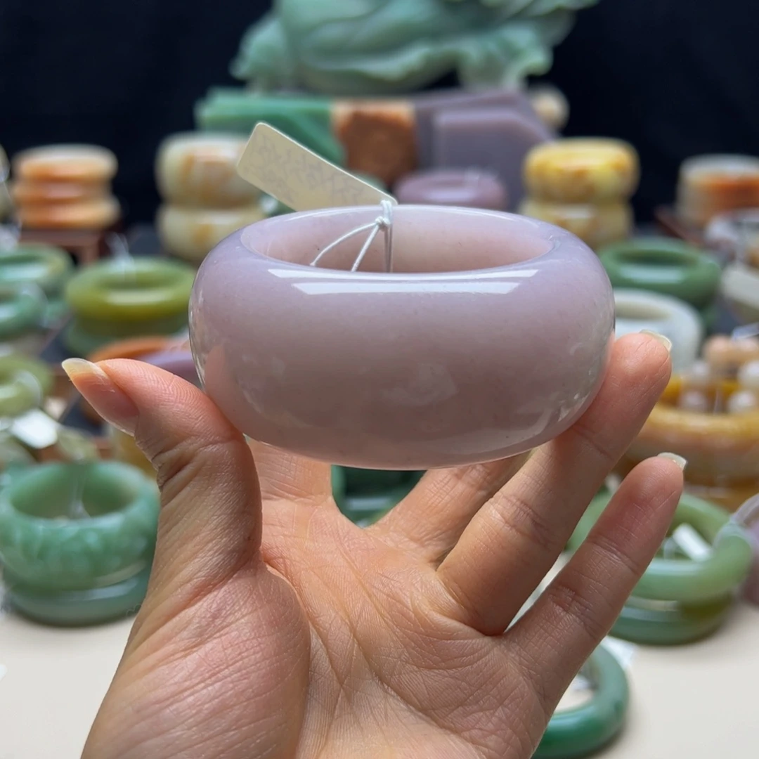石英岩玉手镯未镶嵌浅**然