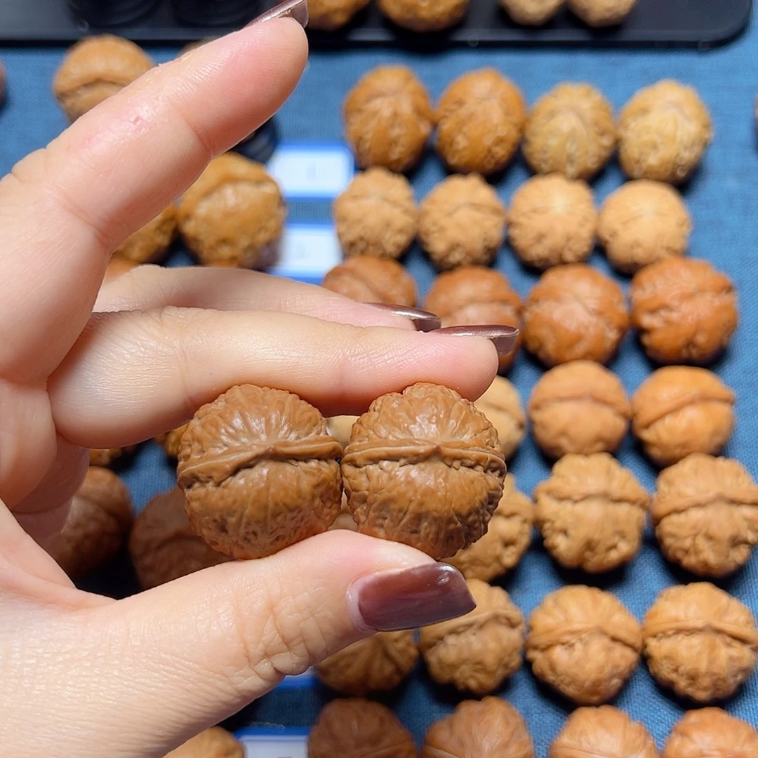 吊坠文玩核桃红皮至尊26尺全品无修