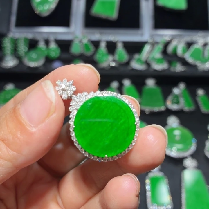 吊坠(不含链)18K金镶嵌翡翠翡翠