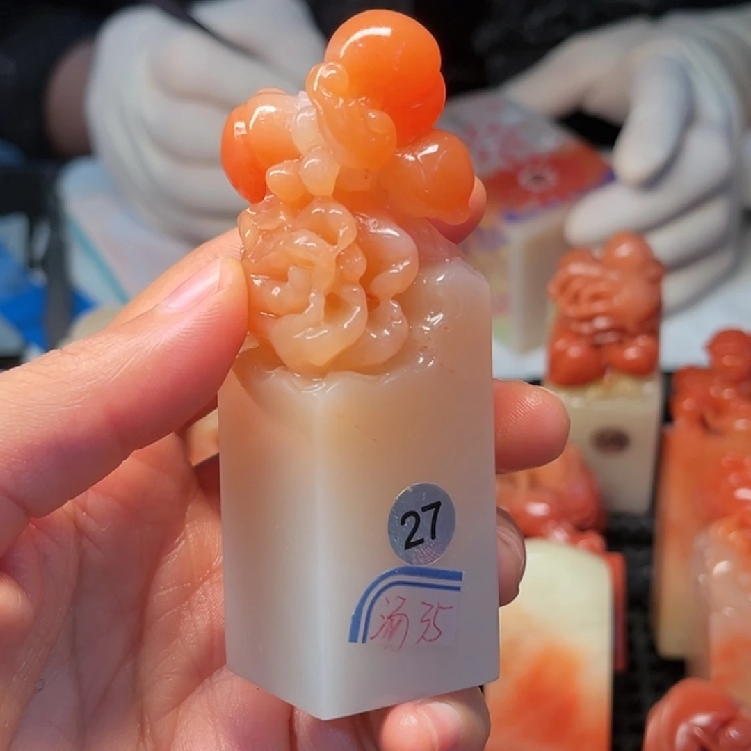 寿山石印石这种现象很明显了呢