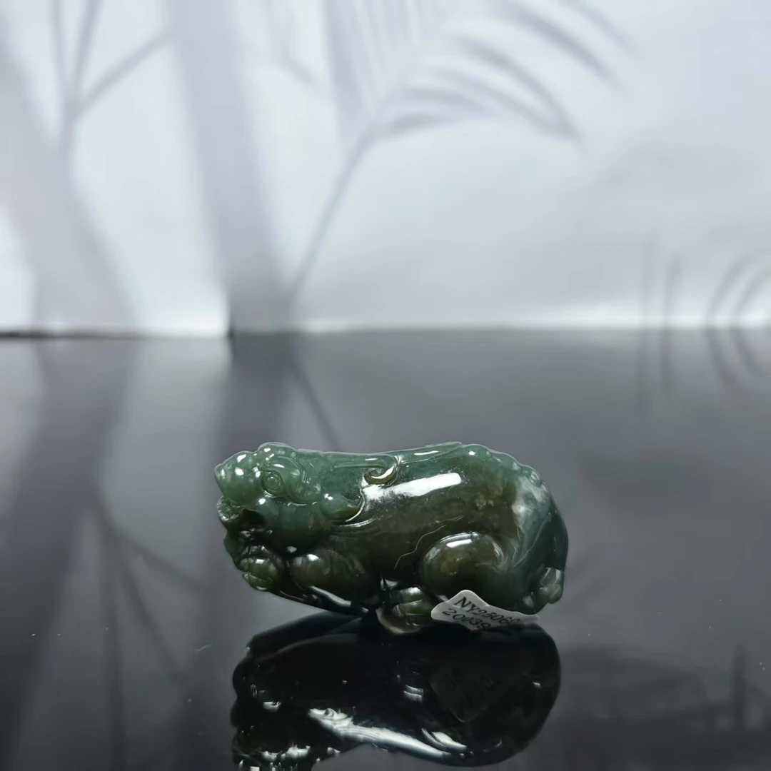 Z和田玉貔貅吊坠0395