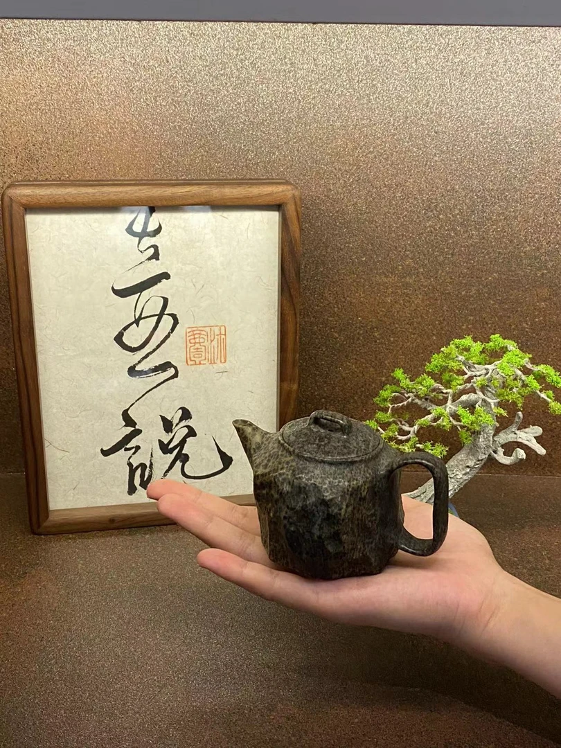 程力钦设计款原创雕刻石壶·冰碛岩凿壶工艺美术大师作品125cc