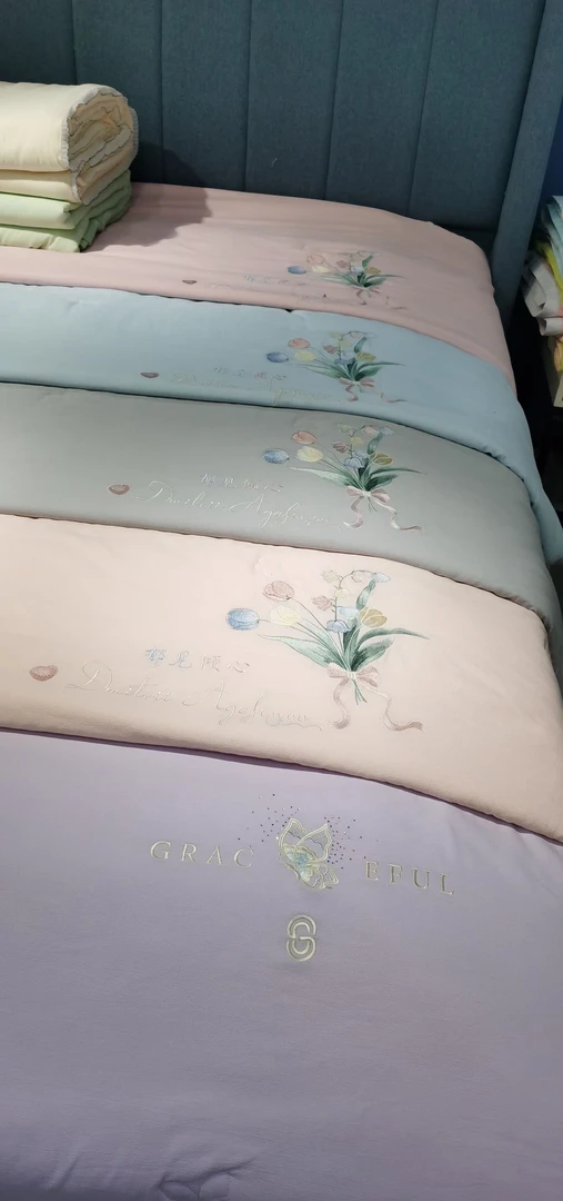 绣花夏被 夏季空调被 柔软舒适