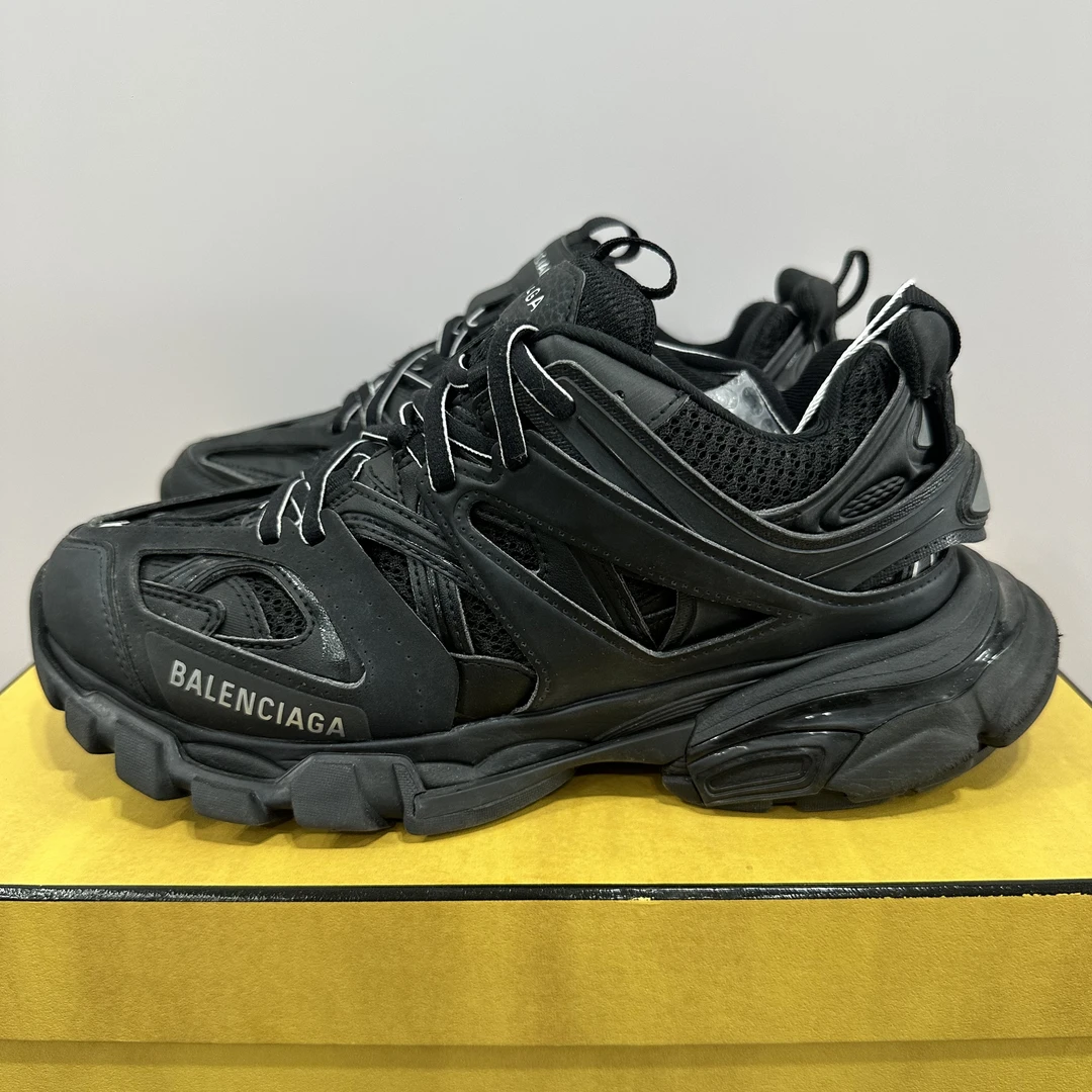 95新 Balenciaga/巴黎世家 38码 Track 1.0 黑色 多尺码 老爹鞋