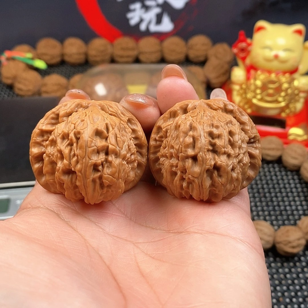 文玩核桃吊坠40尺球白