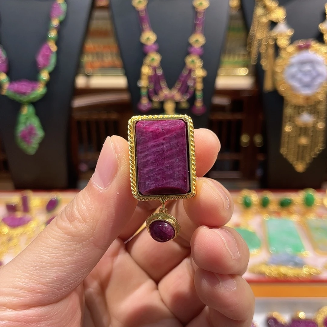 锦纶铁合金戒指红宝