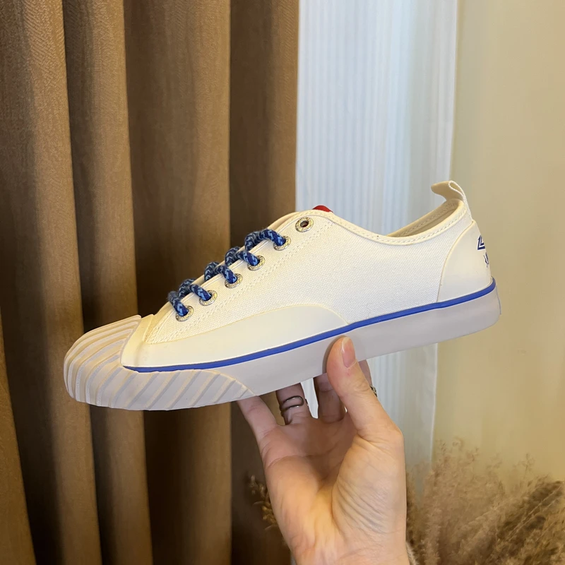 DFN/1-9032时尚休闲百搭情侣帆布鞋