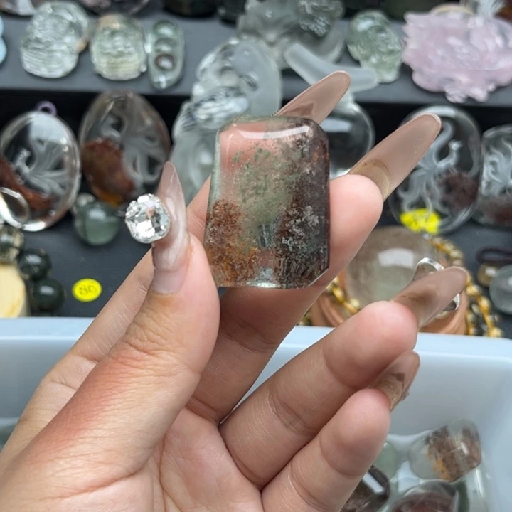 未镶嵌吊坠(赠链)水晶