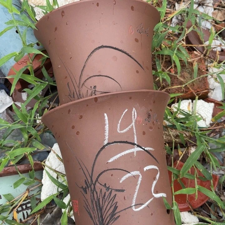紫砂花盆紫砂的花