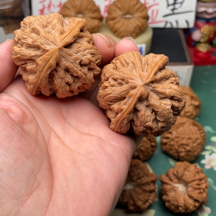 【闪购商品】文玩核桃吊坠林*48粗筋