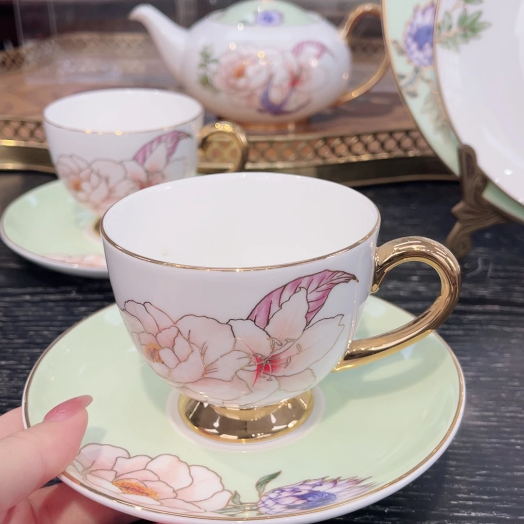 //////////////：：///