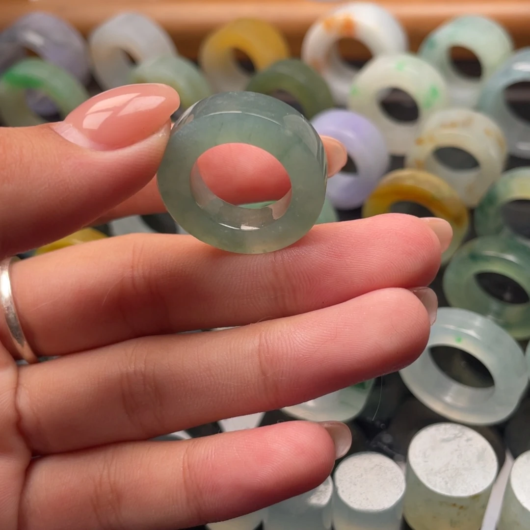 未镶嵌定制翡翠蓝绿