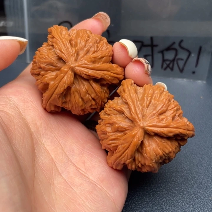 春****吊坠文玩核桃白狮子