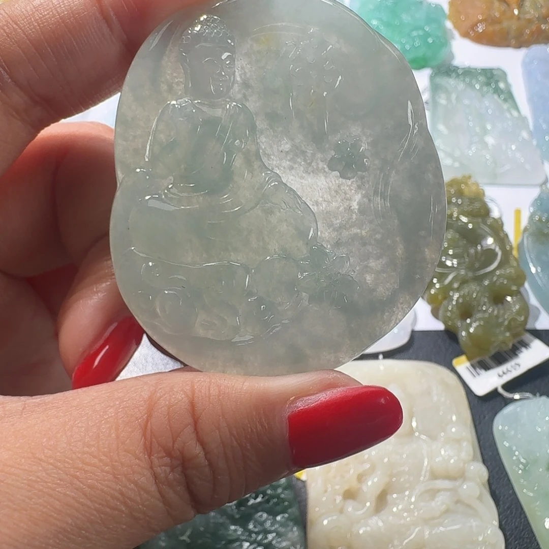 翡翠未镶嵌颈饰吊坠
