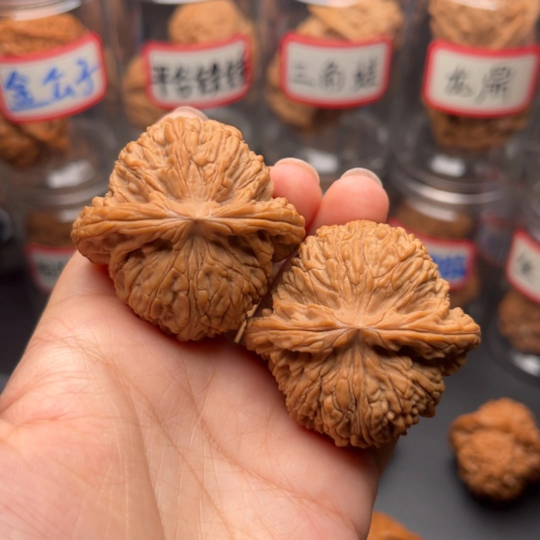 文玩核桃把件45球疆