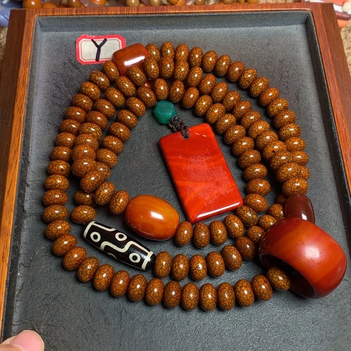 刘***乖吊坠星月菩提菩提