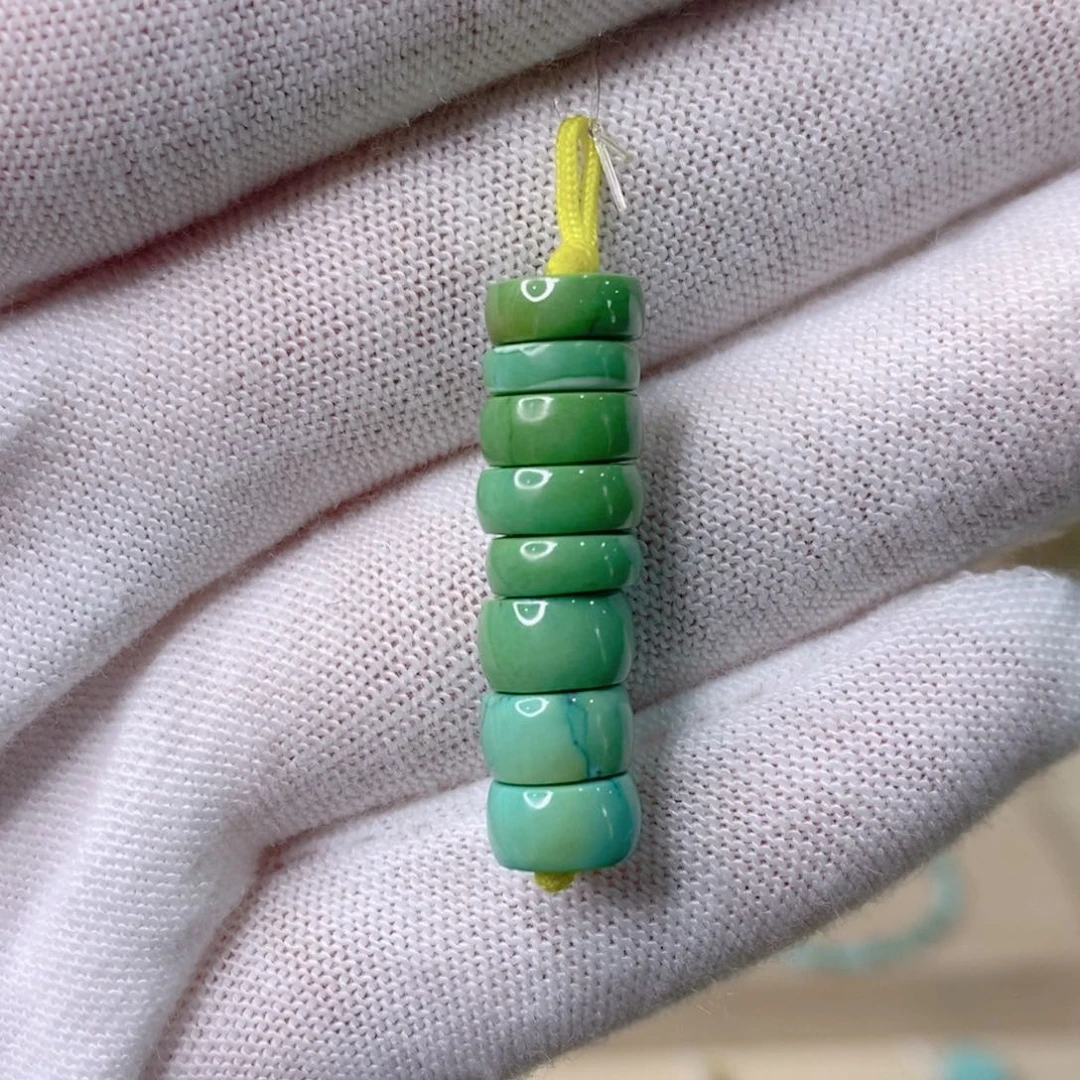 绿松石珠子未镶嵌