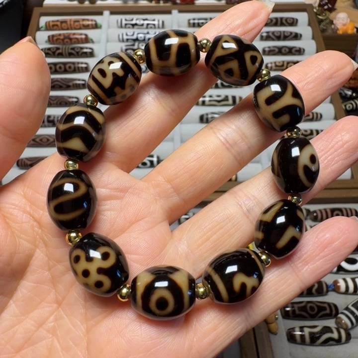 帆***凡玛瑙/玉髓未镶嵌颈饰