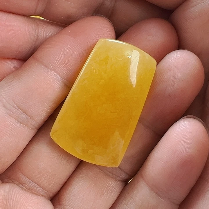 未镶嵌蜜蜡珠宝奇石蜜蜡吊坠10克，特价