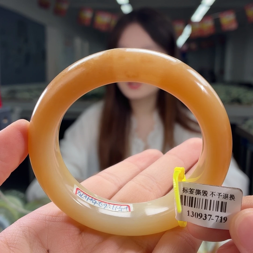 未镶嵌手镯和田玉5556