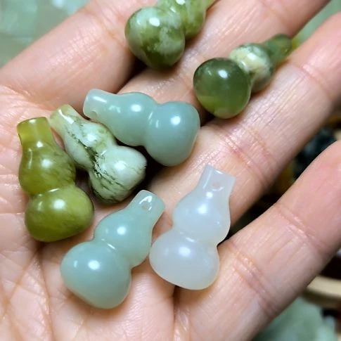 岫玉吊坠(不含链)未镶嵌李*笙