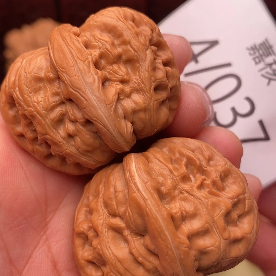 志***建把件文玩核桃40元宝