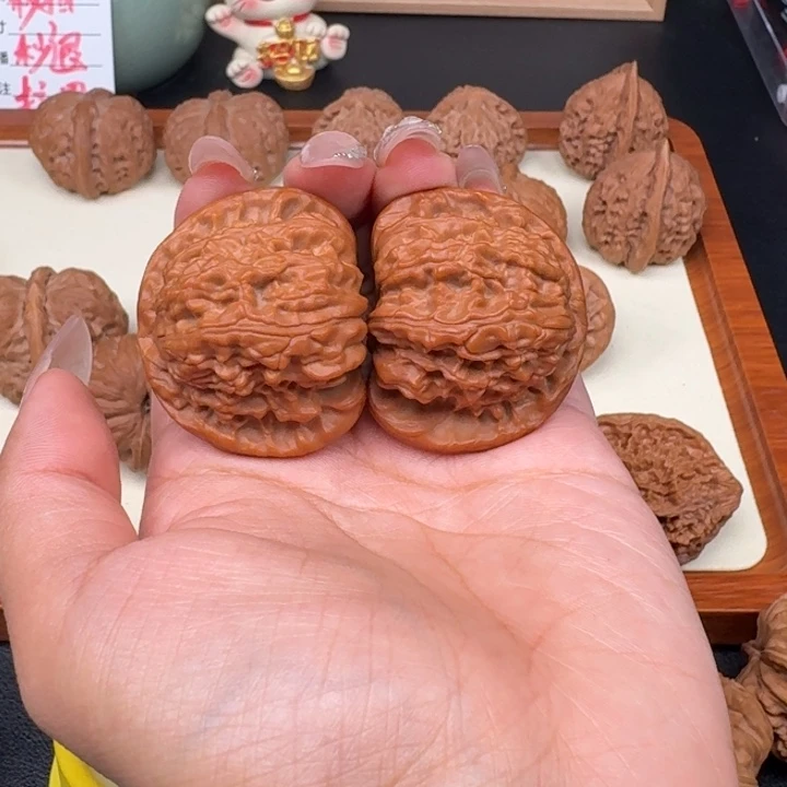 文玩核桃把件s*m白狮子